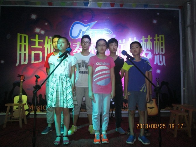 ���뼪��ѧУ���ջ���